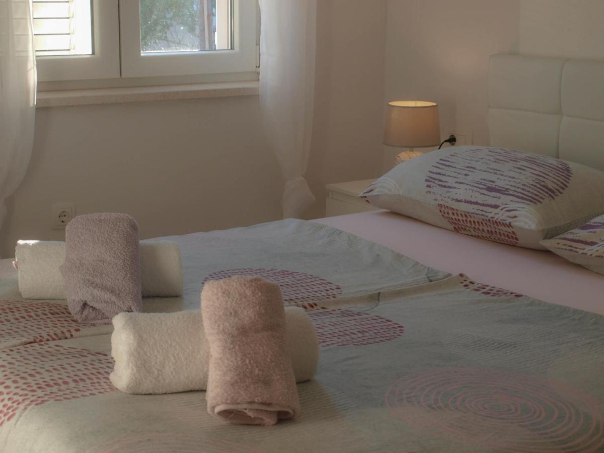Apartmani Goga 2 Molat Luaran gambar